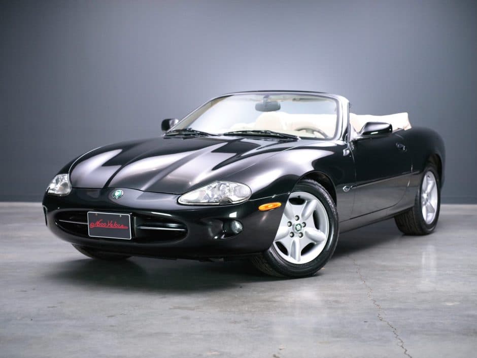 1999 Jaguar XK8 sold for $31,750