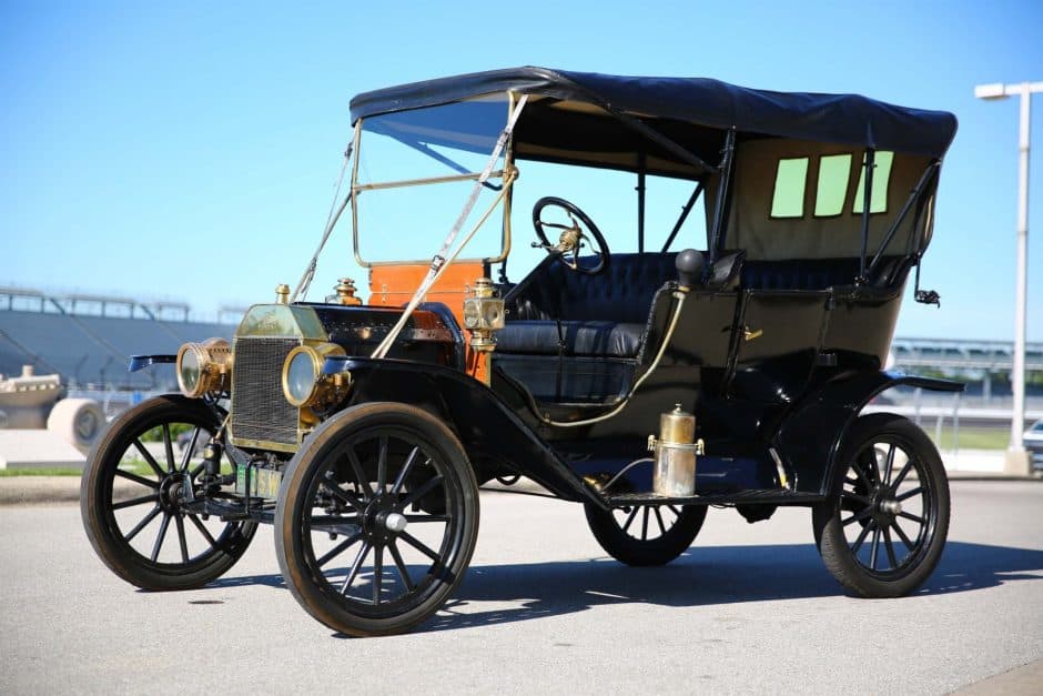 1911 Ford  sold for $17,000