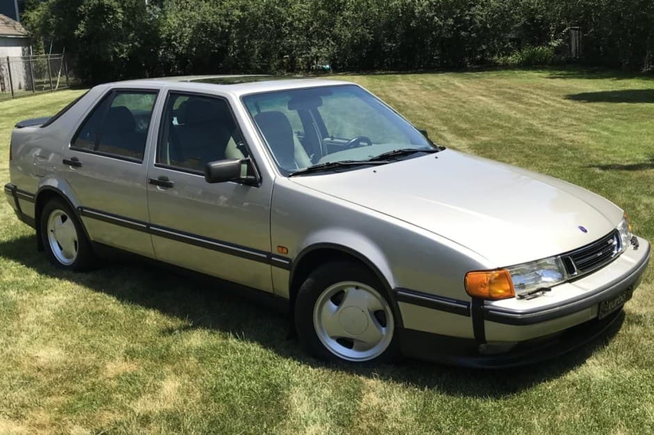 1994 Saab 9000 sold for $8,000