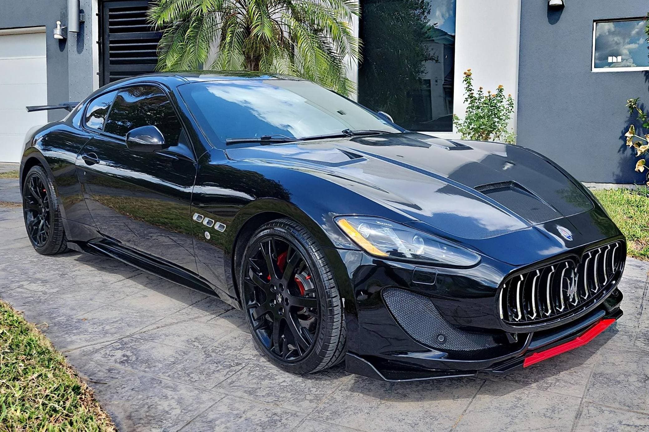 2014 Maserati GranTurismo sold for $32,500