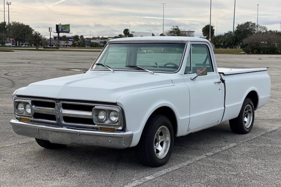 1967 GMC C/K 1967-1972 sold for $9,900