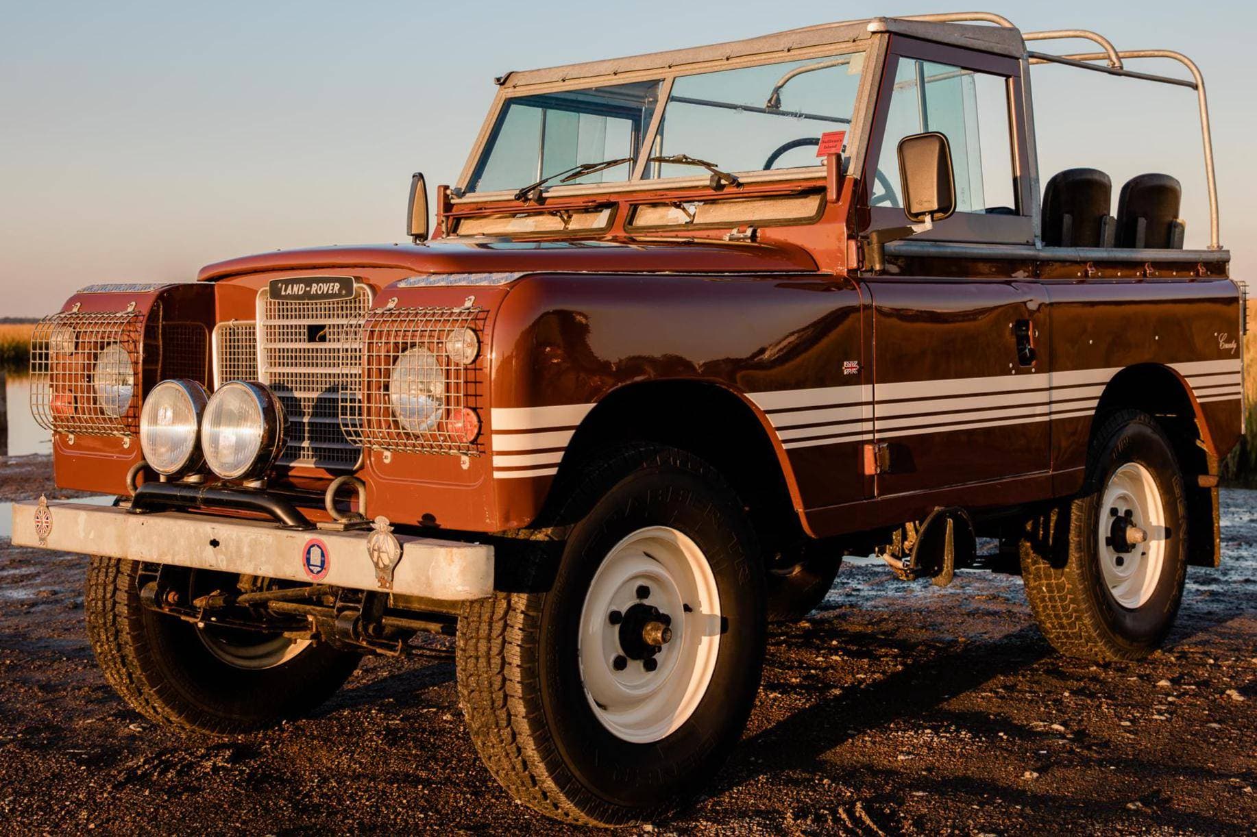 1984 Land Rover Series III sold for $25,250