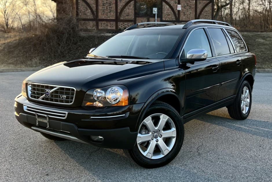 2009 Volvo  sold for $19,750
