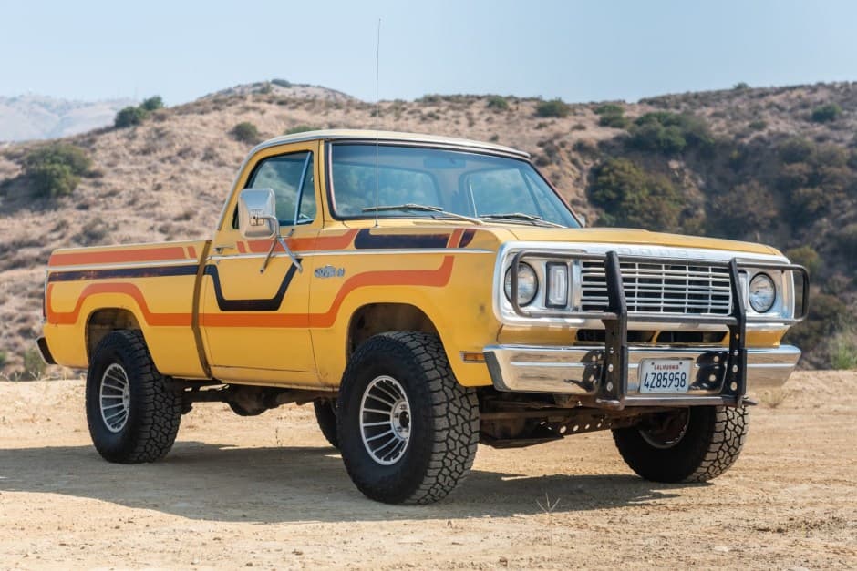 1978 Dodge Power Wagon sold for $15,200