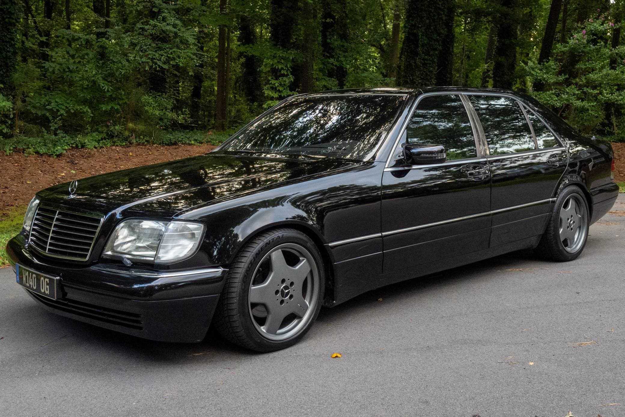 1999 Mercedes-Benz S-Class sold for $8,200