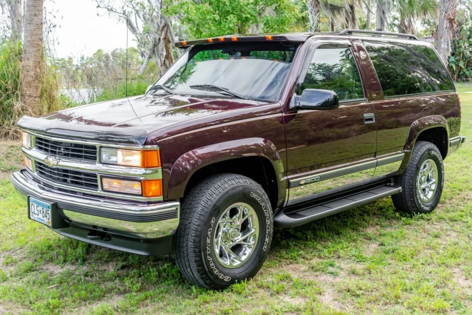 1997 Chevrolet Tahoe GMT400 sold for $23,100