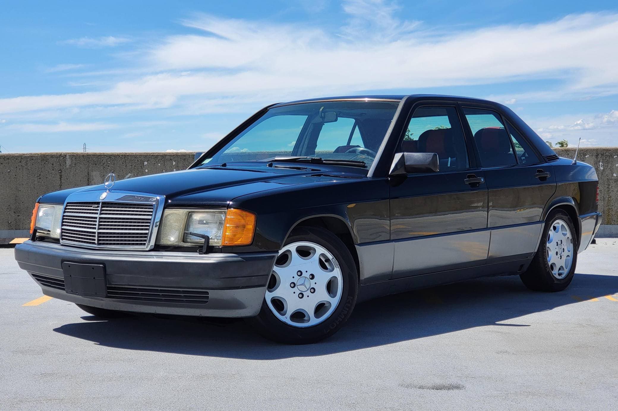 1993 Mercedes-Benz C-Class sold for $5,100