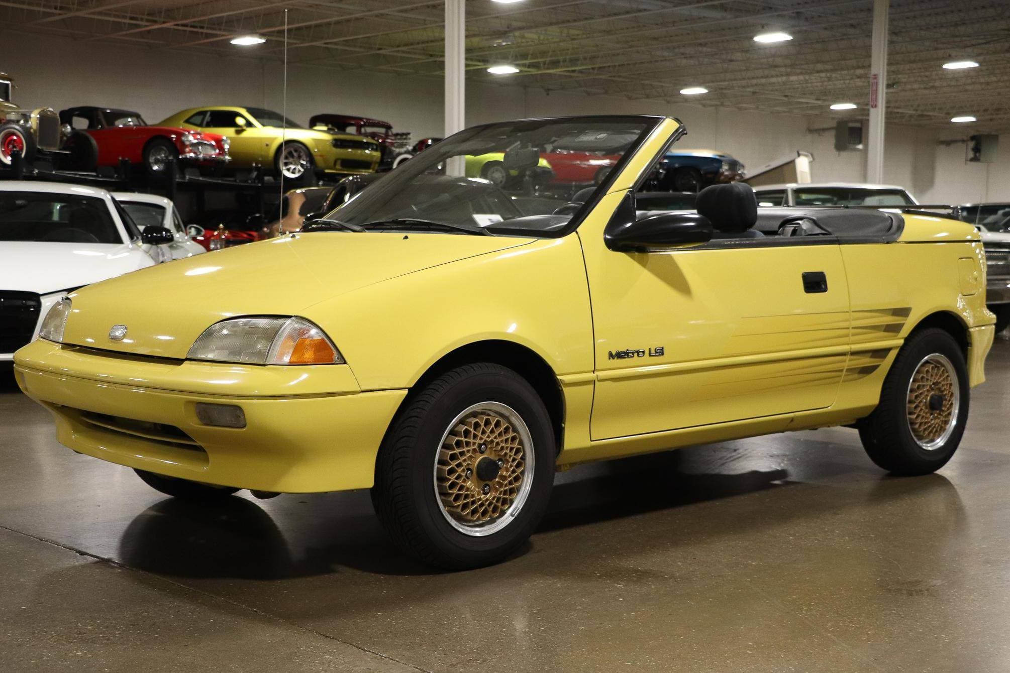 1991 Geo Metro sold for $4,877
