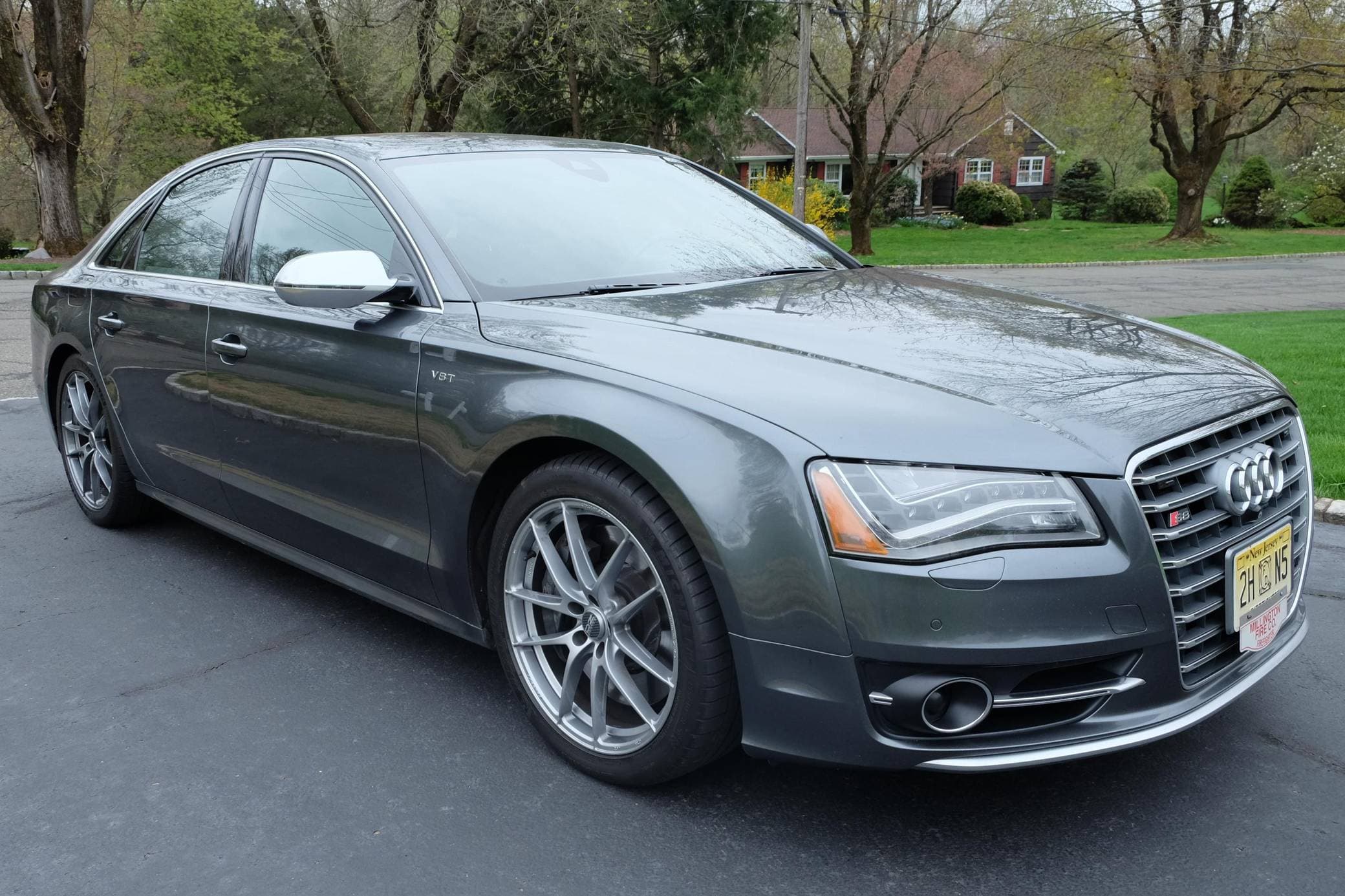 2013 Audi S8 sold for $17,790