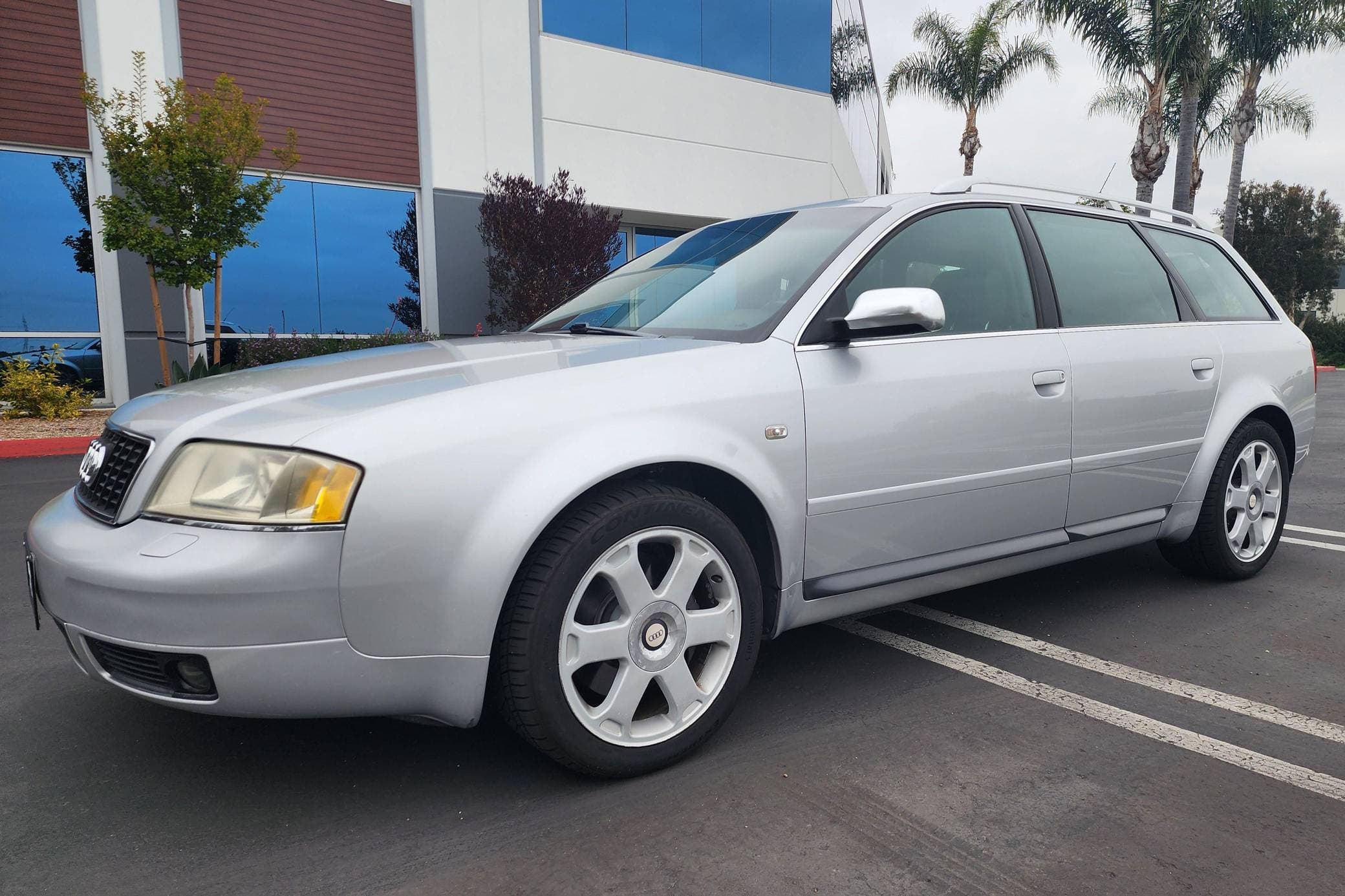 2002 Audi S6 sold for $9,900