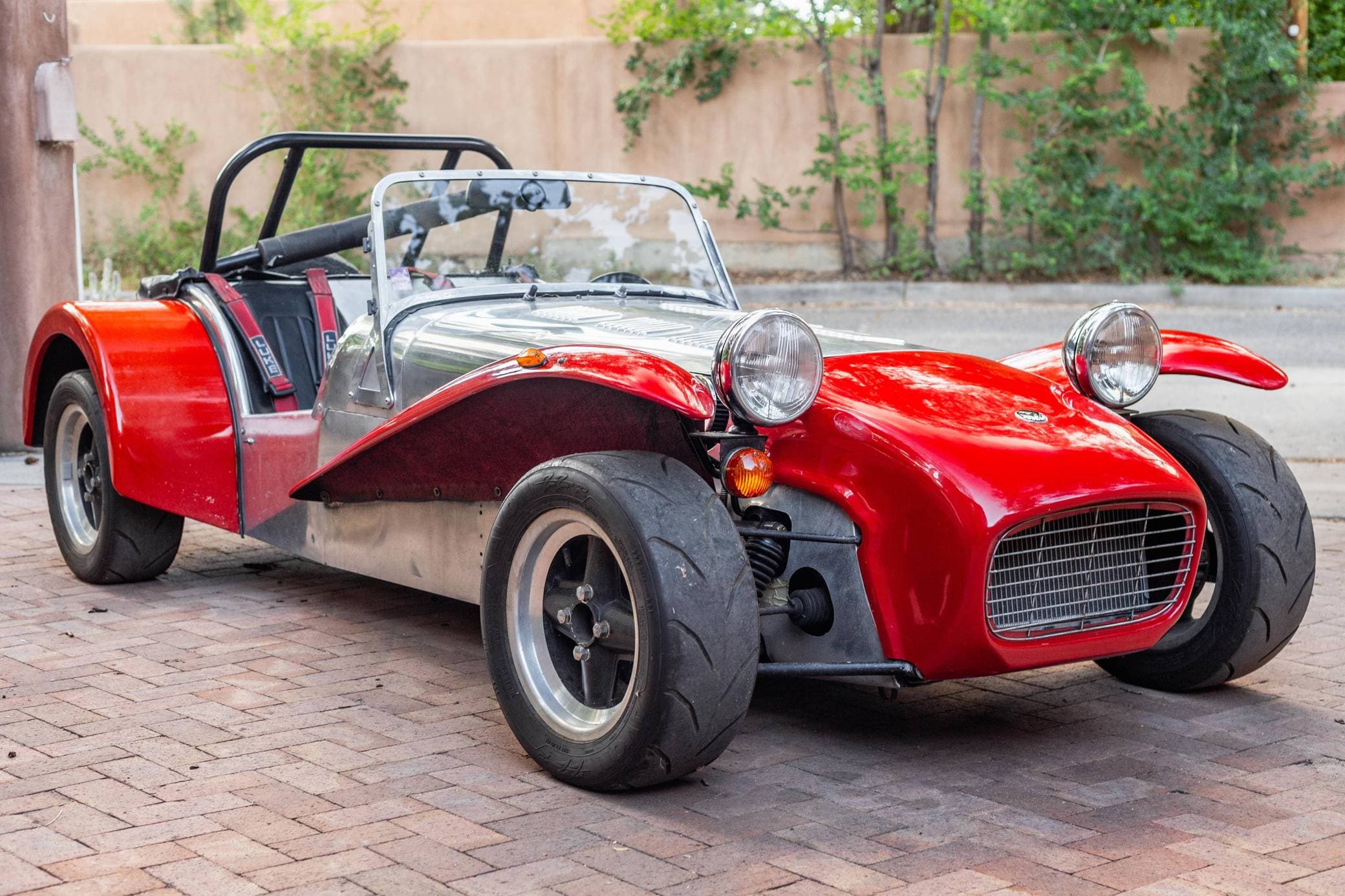 1986 Caterham Seven sold for $24,500