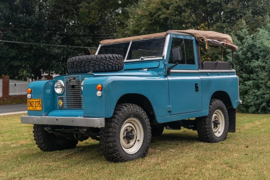 1964 Land Rover Series 88 sold for $26,750