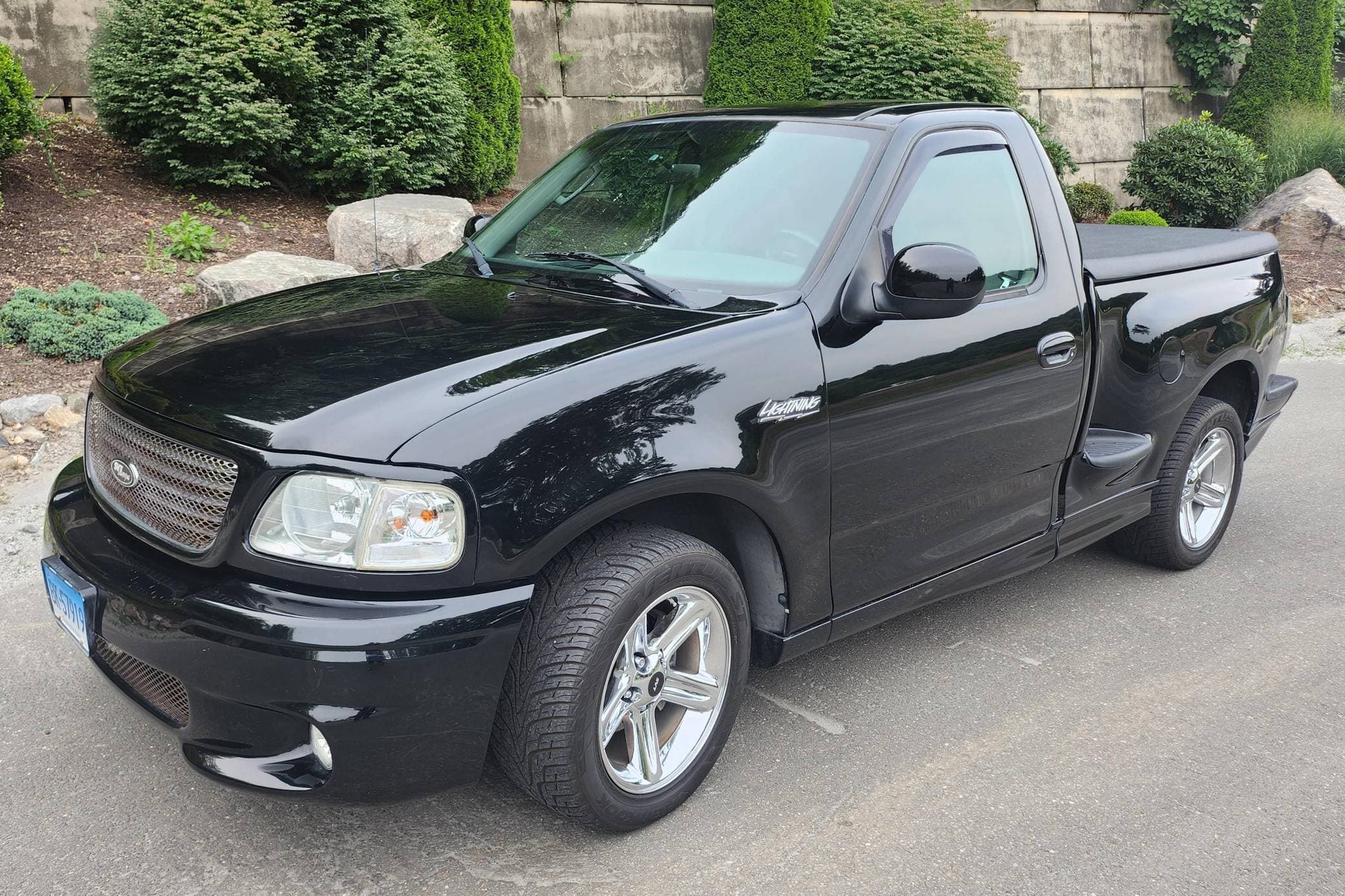 2004 Ford F-150 sold for $26,000