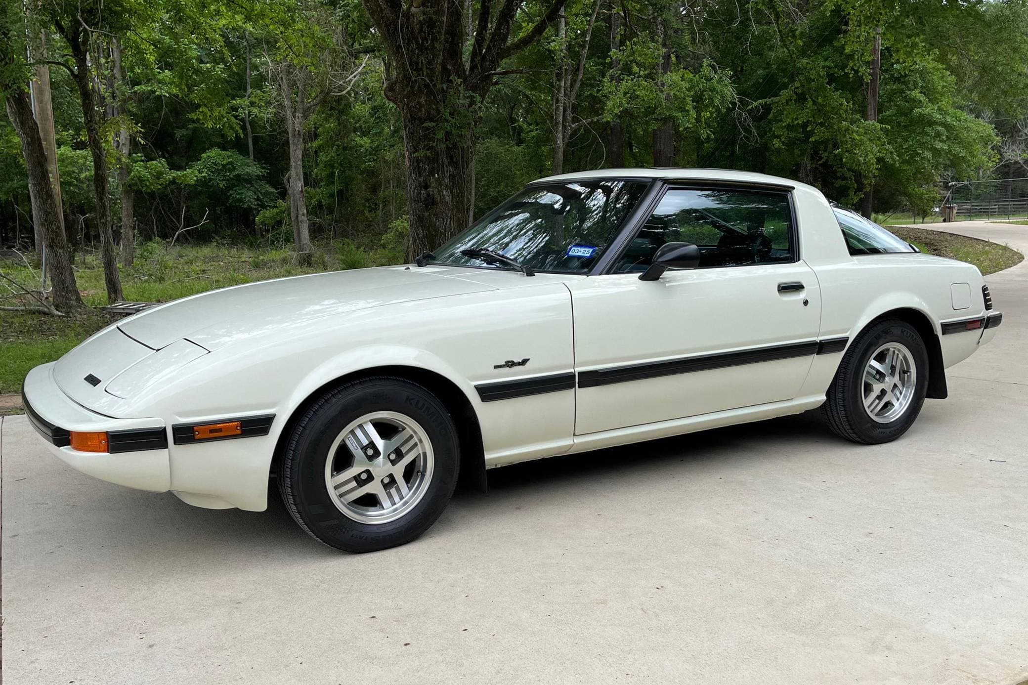 1983 Mazda FB RX-7 sold for $12,000