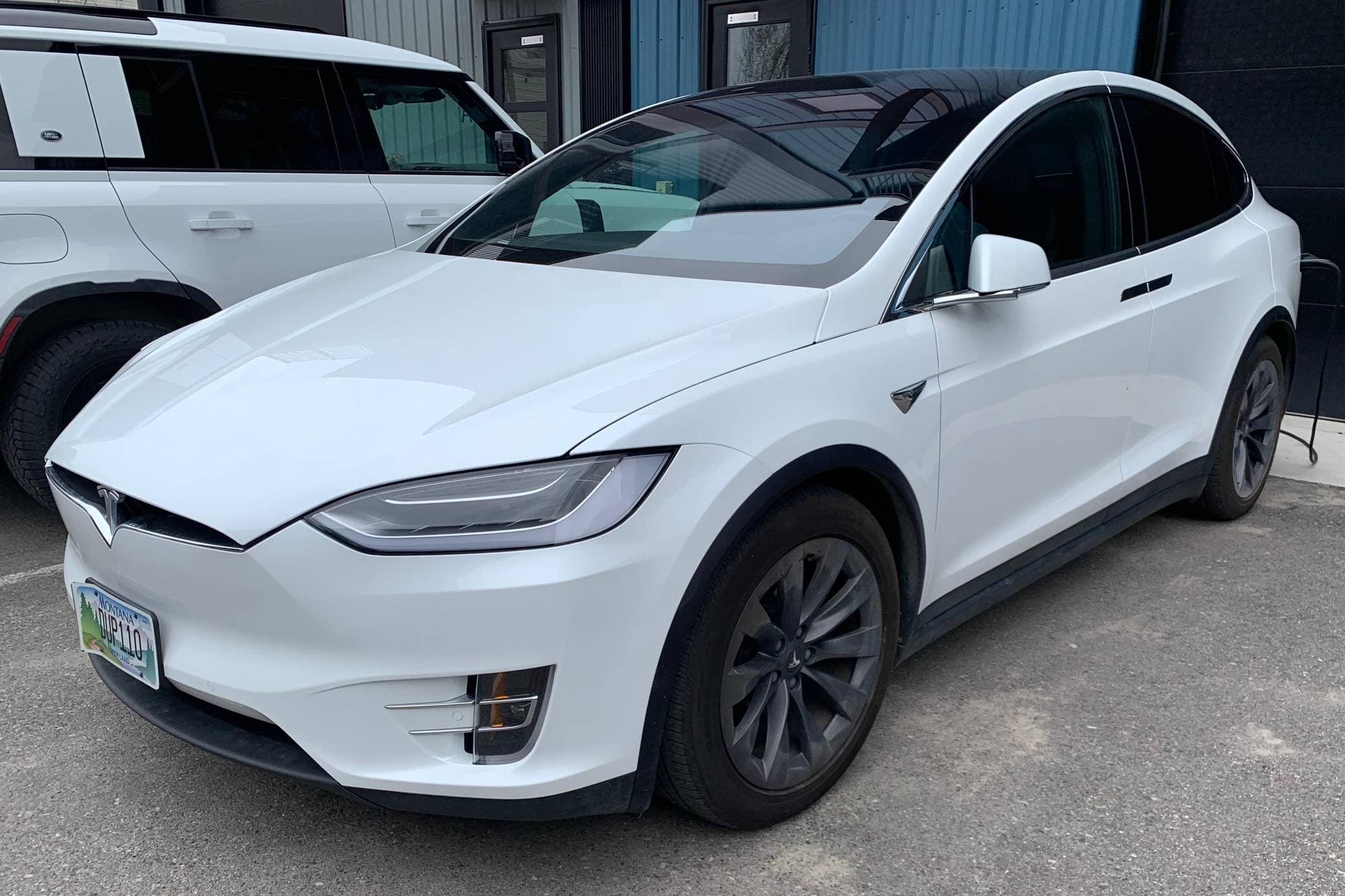 2017 Tesla Model X sold for $33,000