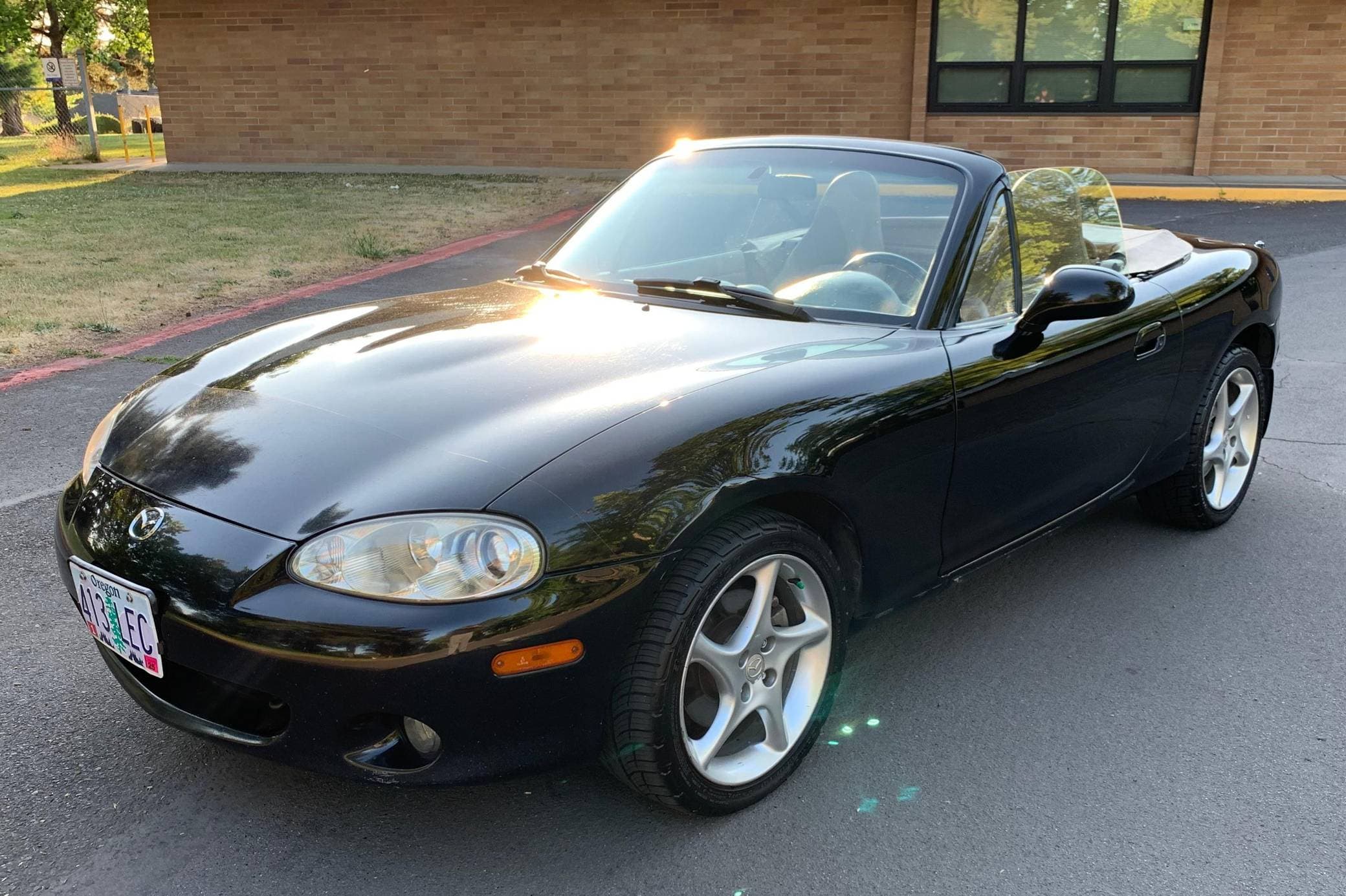 2001 Mazda NB Miata sold for $9,000