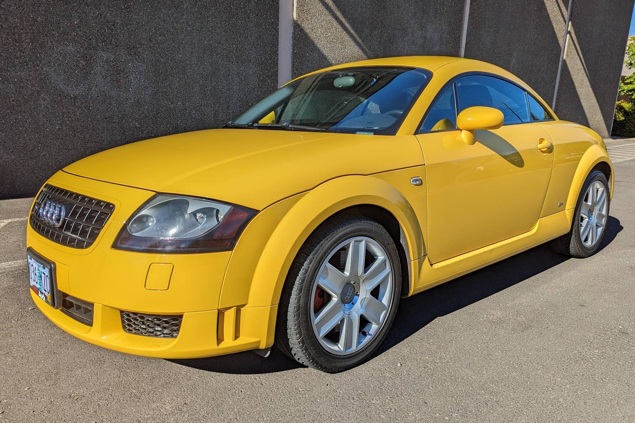 2004 Audi TT sold for $8,800