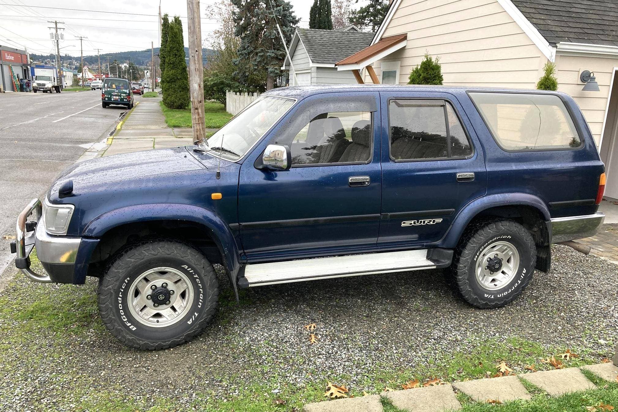 1993 Toyota Hilux sold for $8,200