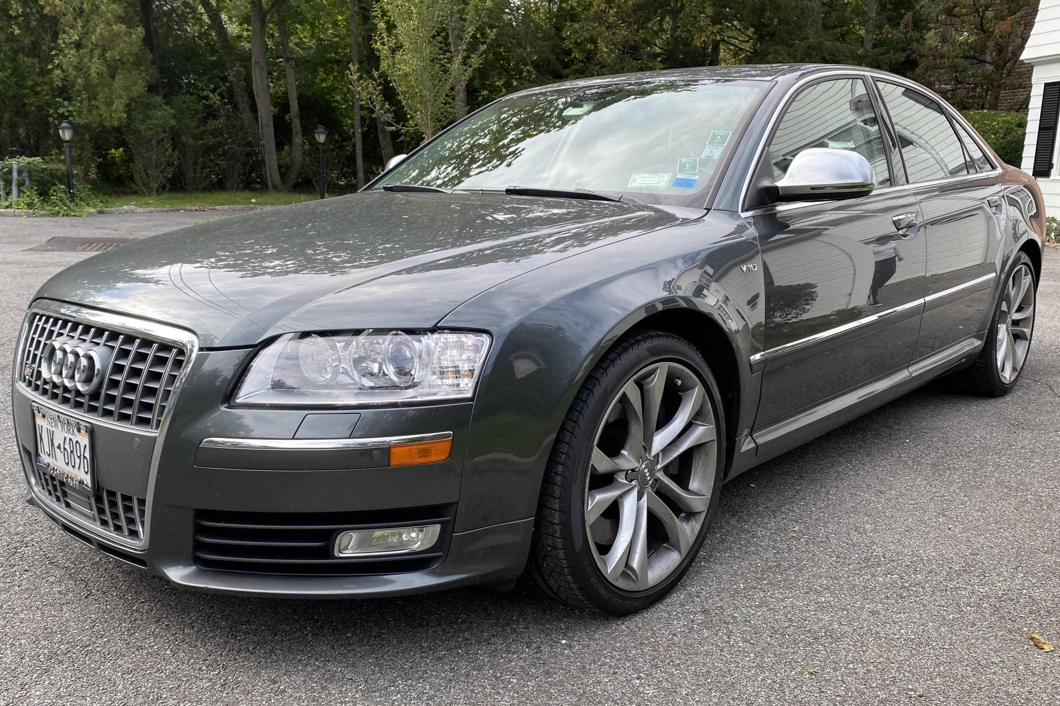 2009 Audi S8 sold for $20,000