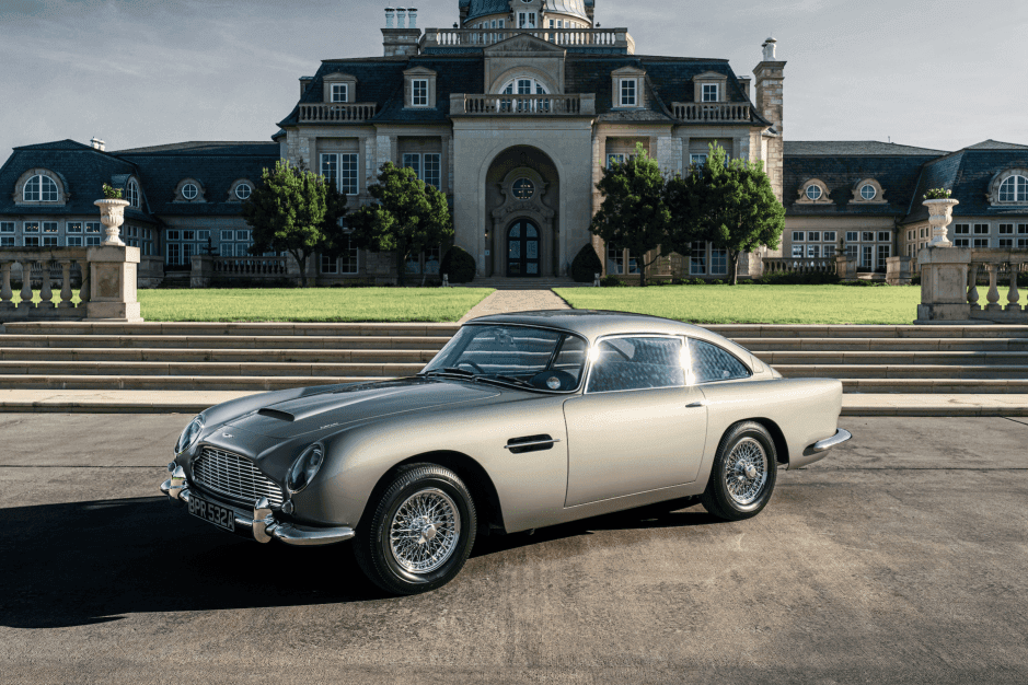 1963 Aston Martin DB5 sold for $745,000