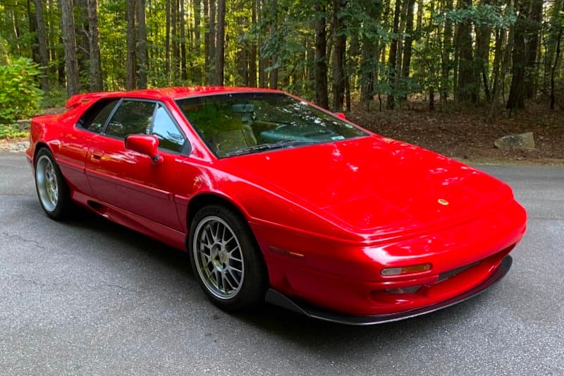 1995 Lotus Esprit sold for $36,500