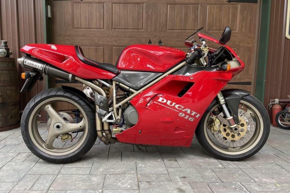 1995 Ducati 916 sold for $19,000