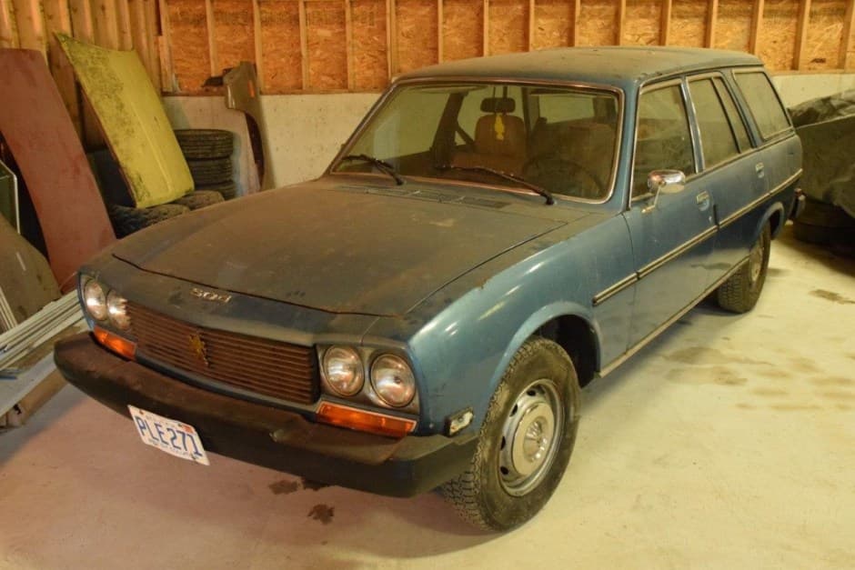 1975 Peugeot 504 sold for $8,200