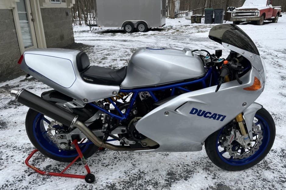 1998 Ducati 750, 800, 900, & 1000 Supersport (1988-2007) sold for $17,500