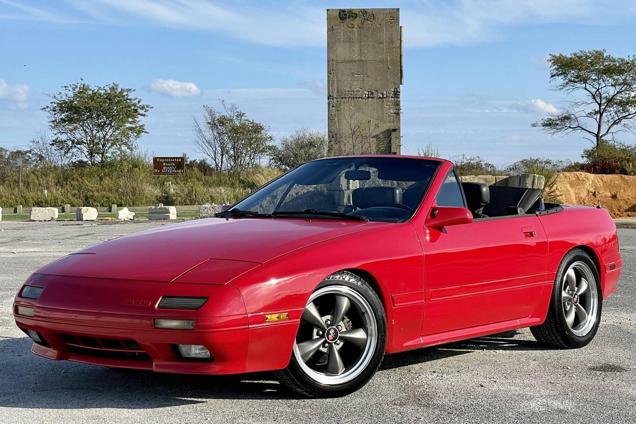 1989 Mazda FC RX-7 sold for $13,600