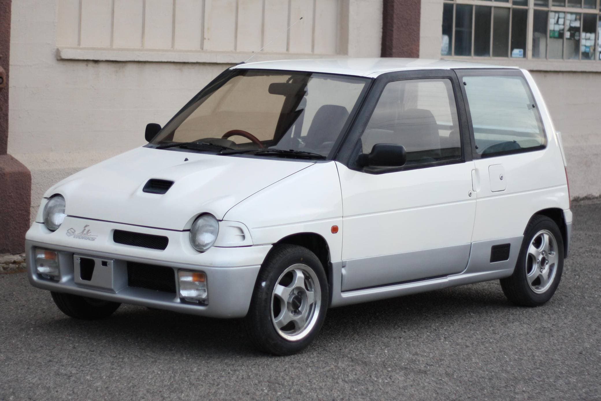 1990 Suzuki Alto sold for $4,869