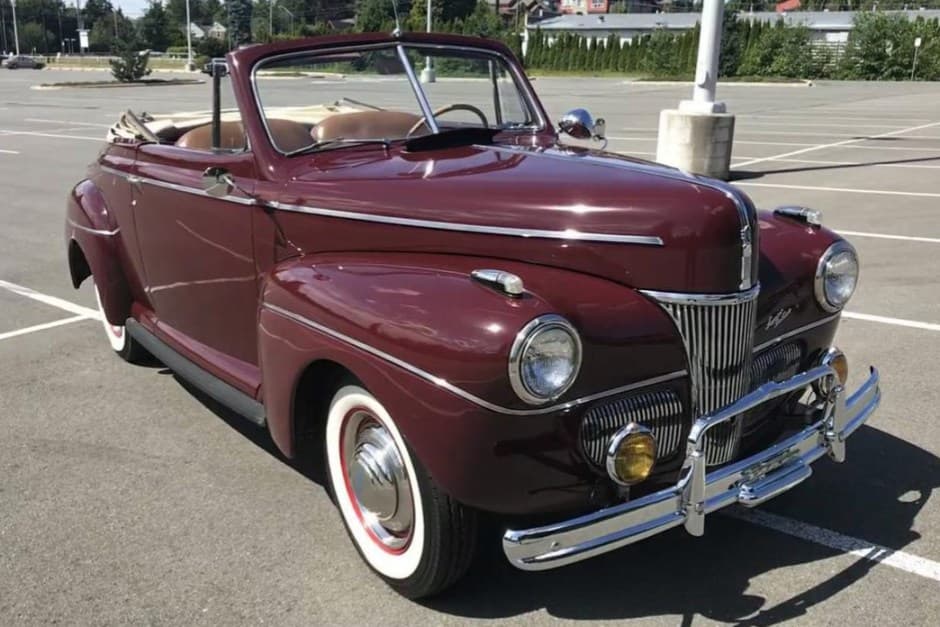 1941 Ford Standard, Deluxe, & Super Deluxe sold for $16,000