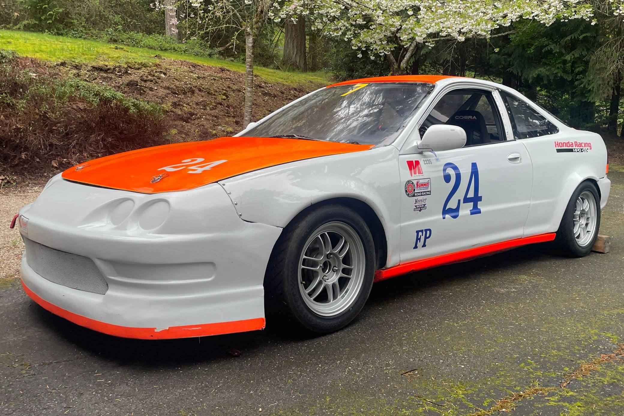 1994 Acura Integra sold for $8,100