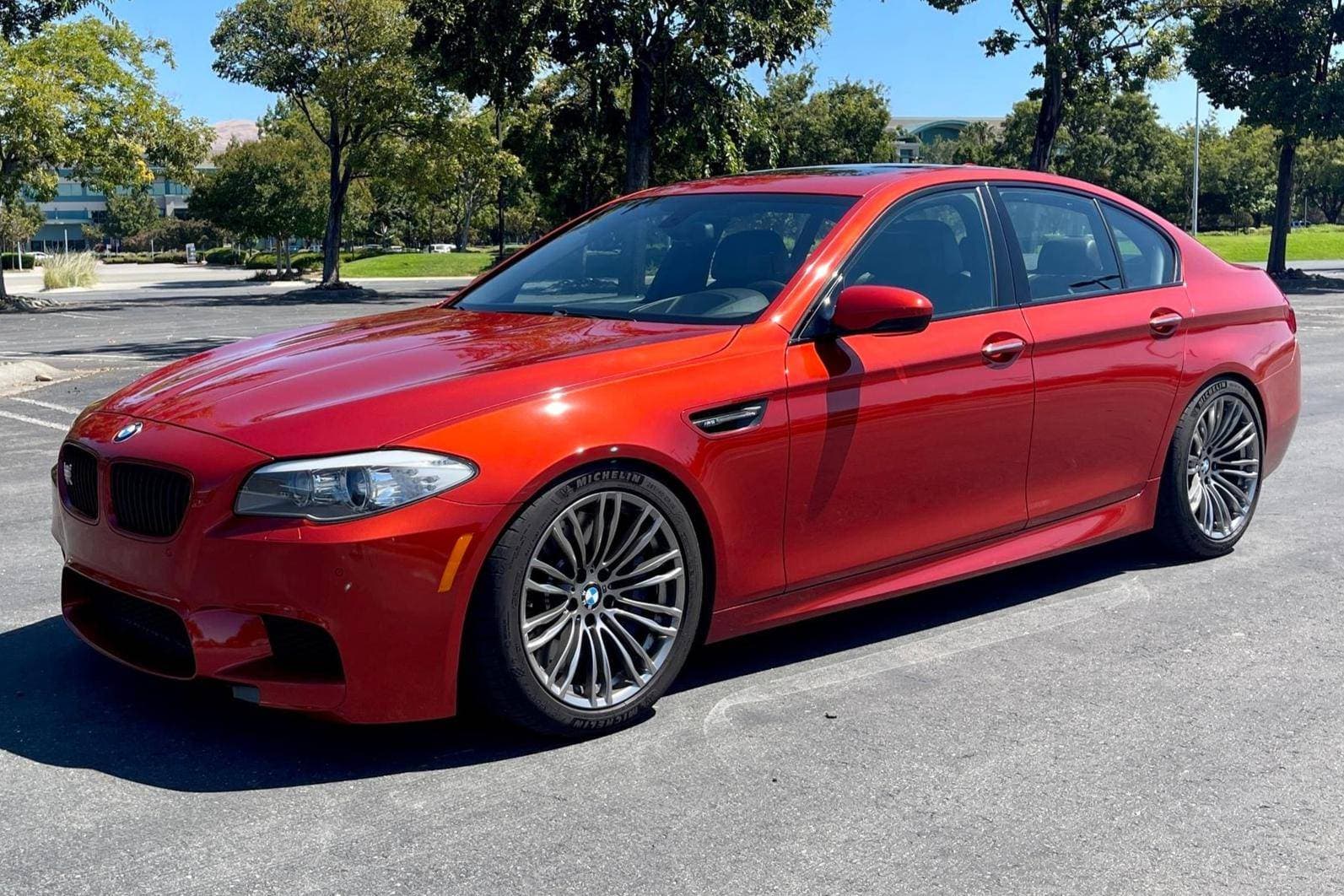 2013 BMW F10 M5 sold for $35,250