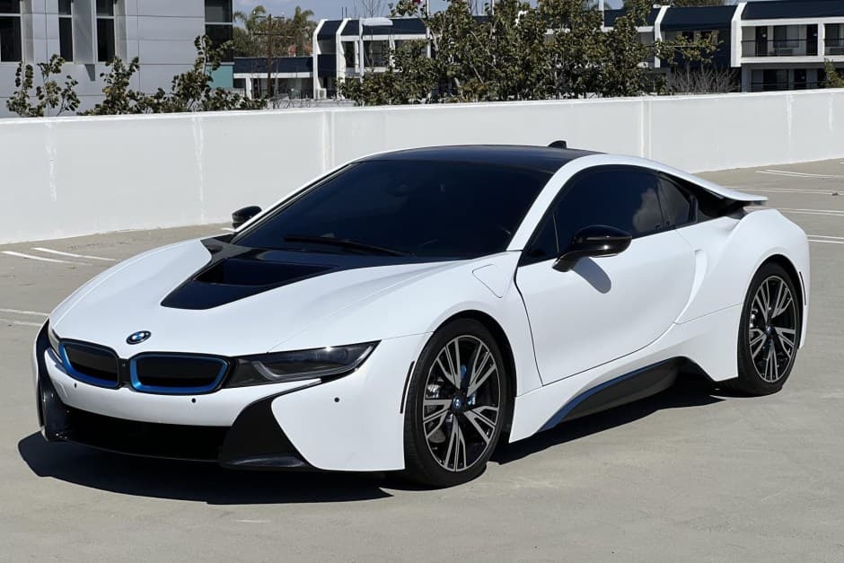 2015 BMW i8 sold for $57,500