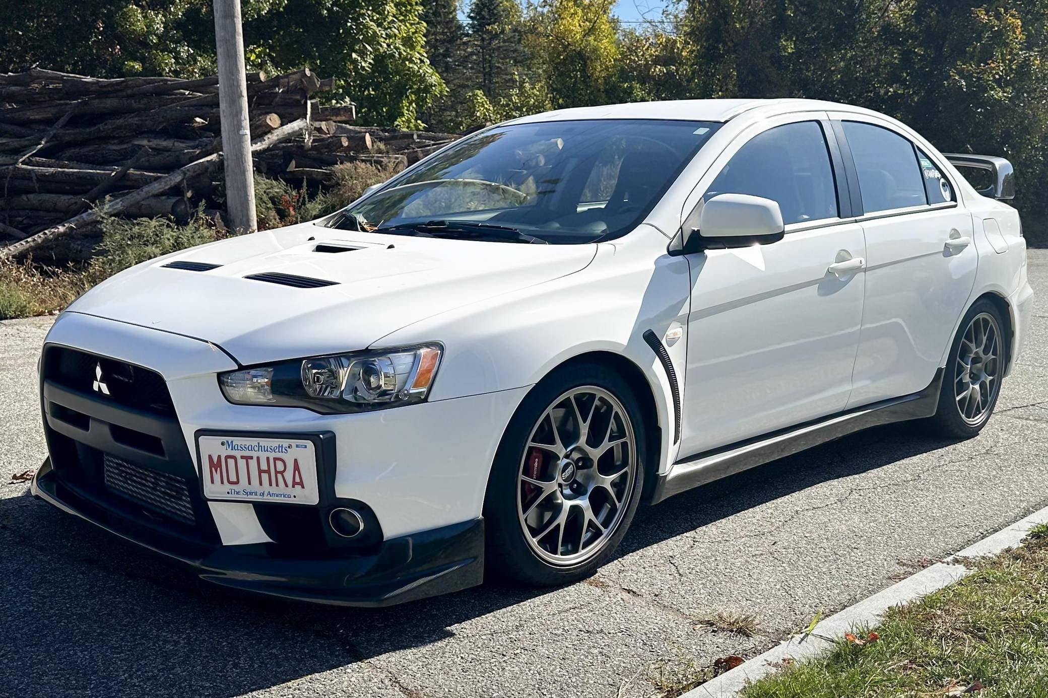 2013 Mitsubishi Lancer Evolution sold for $20,777