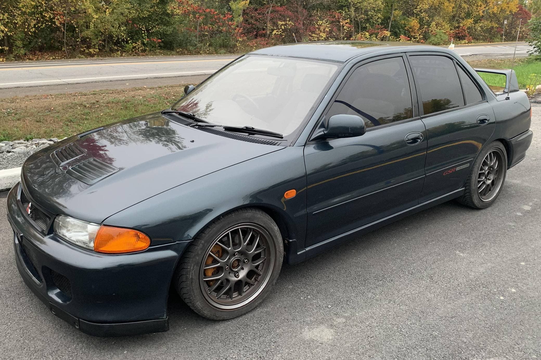 1992 Mitsubishi Lancer Evolution sold for $10,190