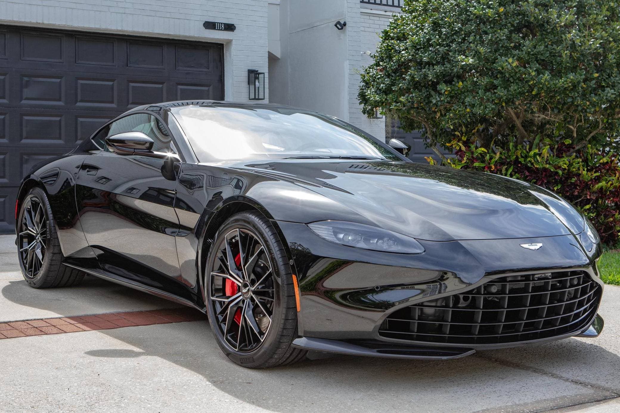2021 Aston Martin Vantage sold for $120,000