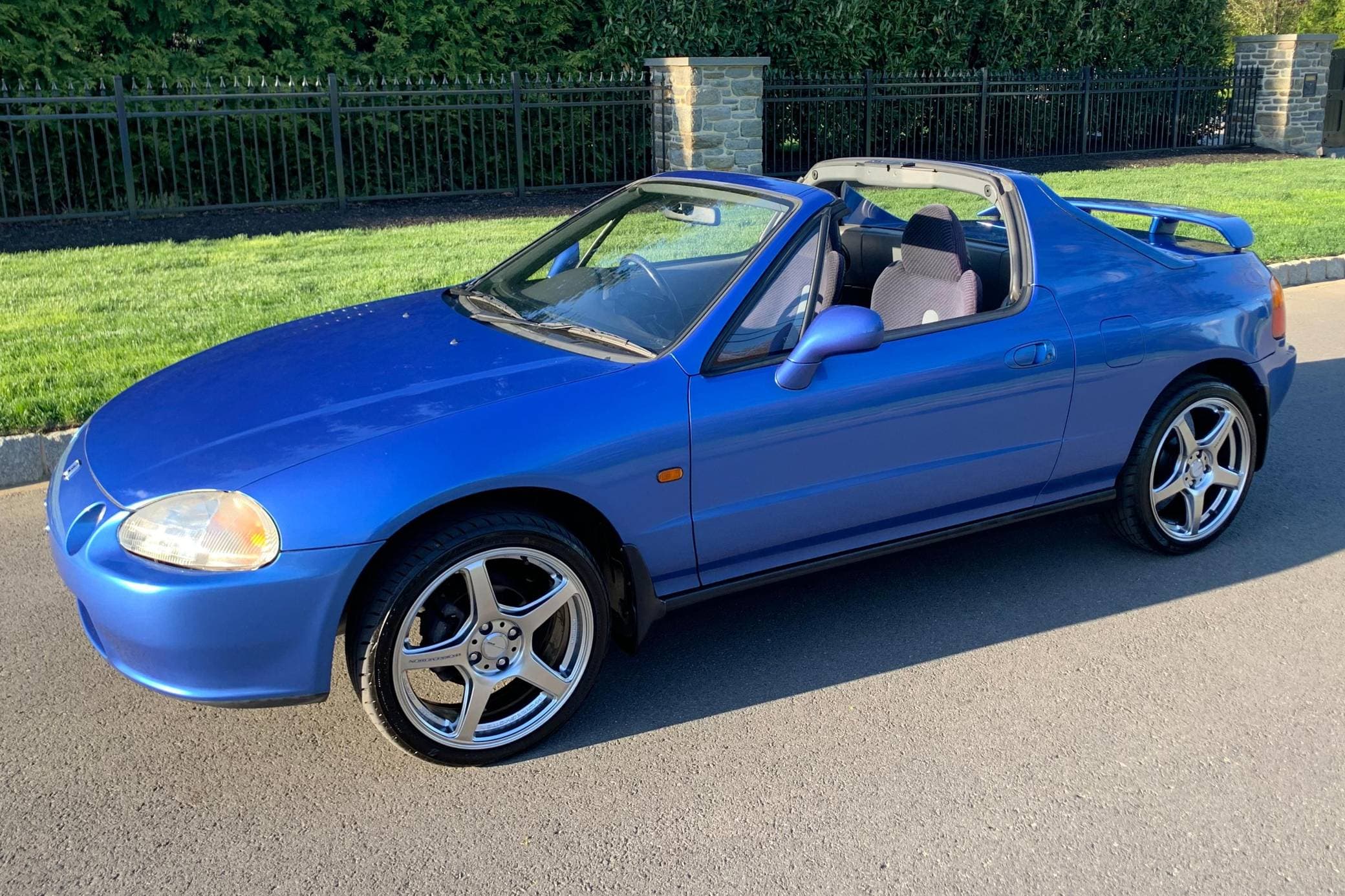 1994 Honda Del Sol sold for $9,325