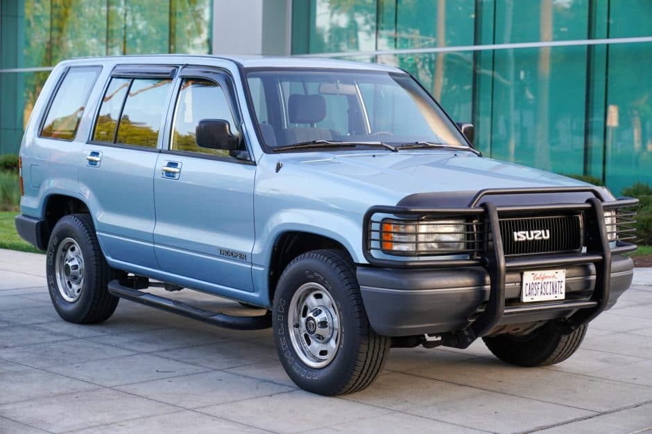 1992 Isuzu Trooper sold for $12,500