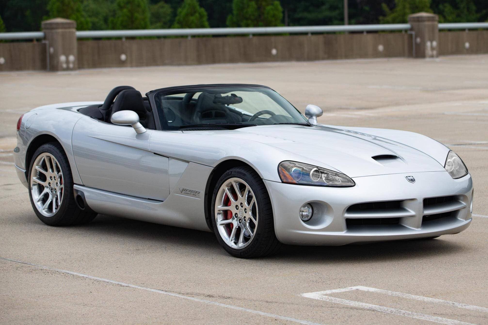 2004 Dodge Viper sold for $50,500