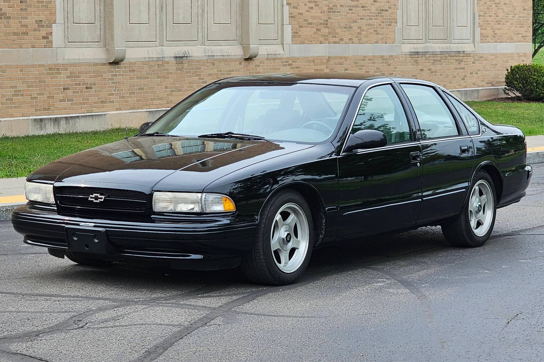 1995 Chevrolet Impala sold for $13,100