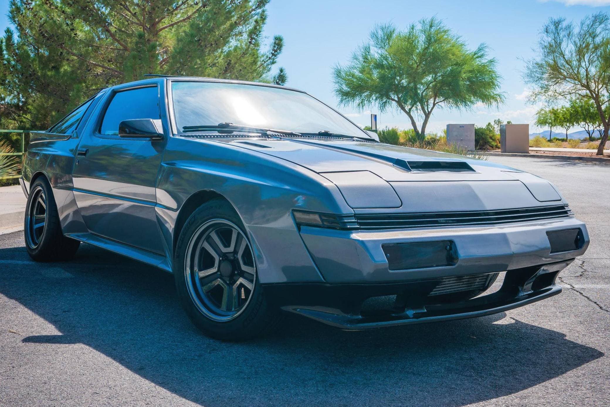 1989 Chrysler Conquest sold for $11,300