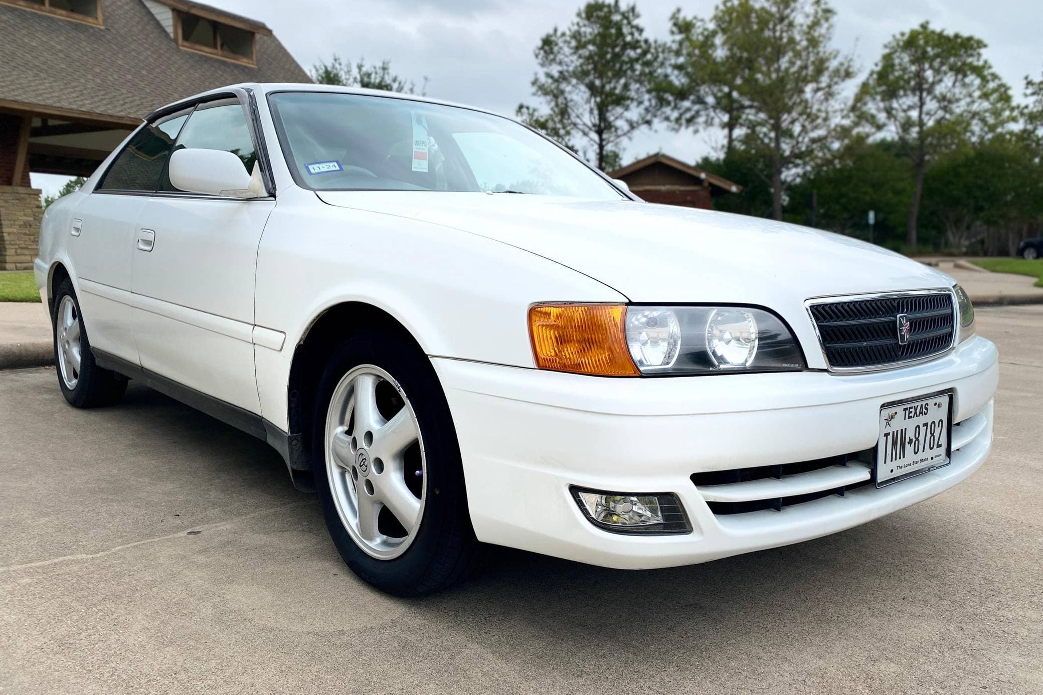 1998 Toyota Chaser sold for $7,890