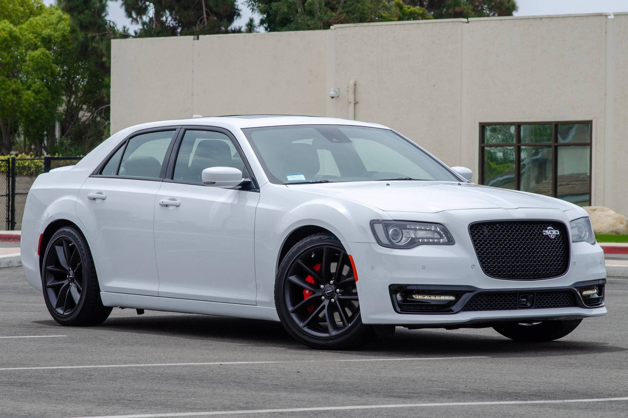 2023 Chrysler 300 sold for $47,350