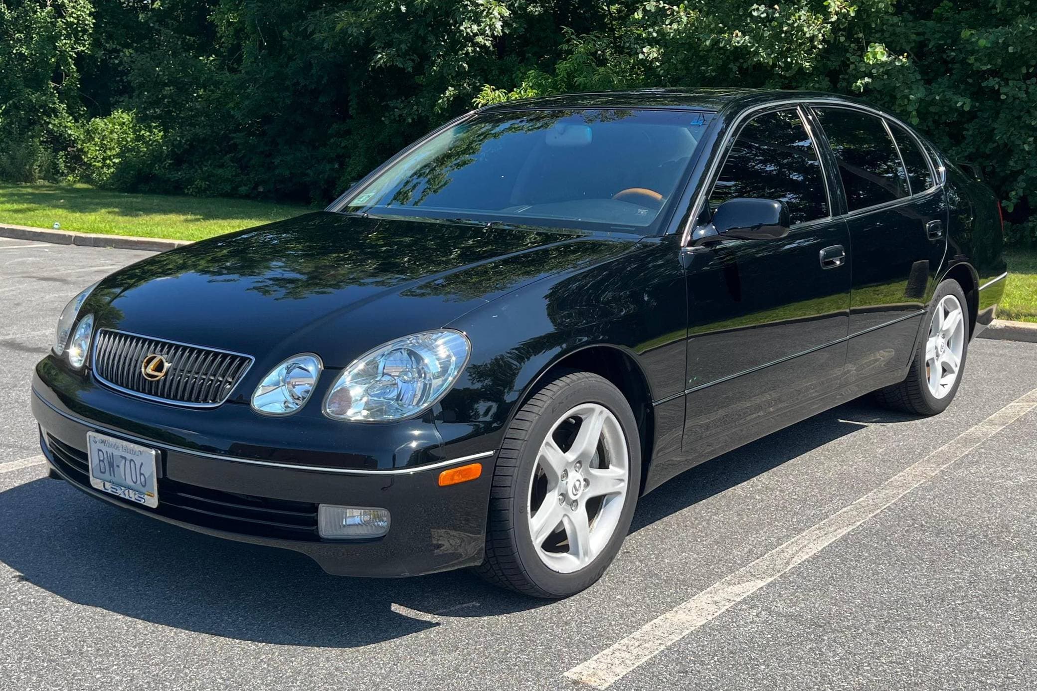 2001 Lexus GS sold for $11,700