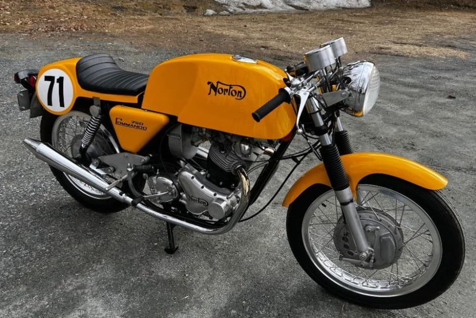 1971 Norton Commando sold for $6,750