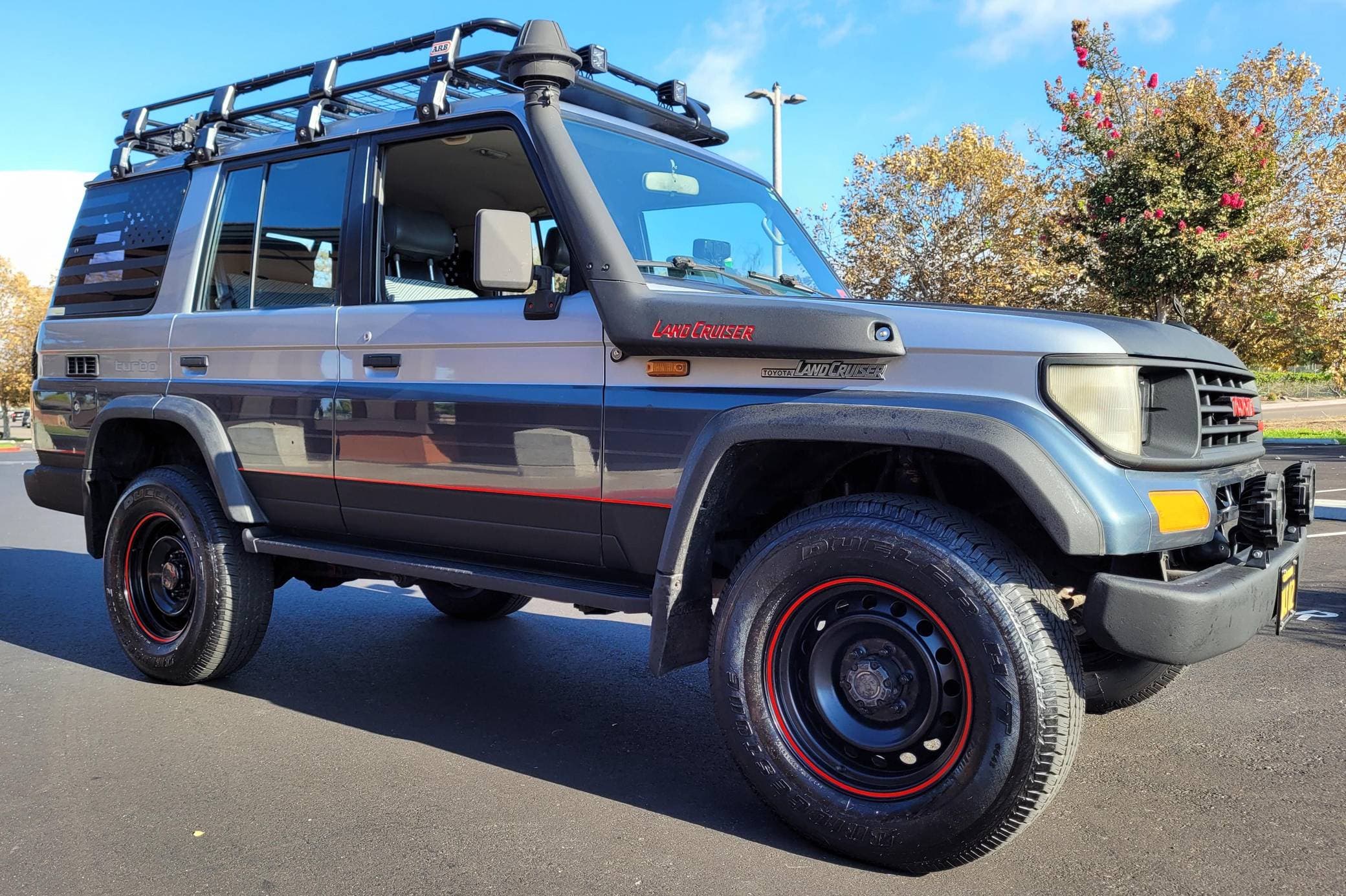 1992 Toyota Land Cruiser sold for $15,677