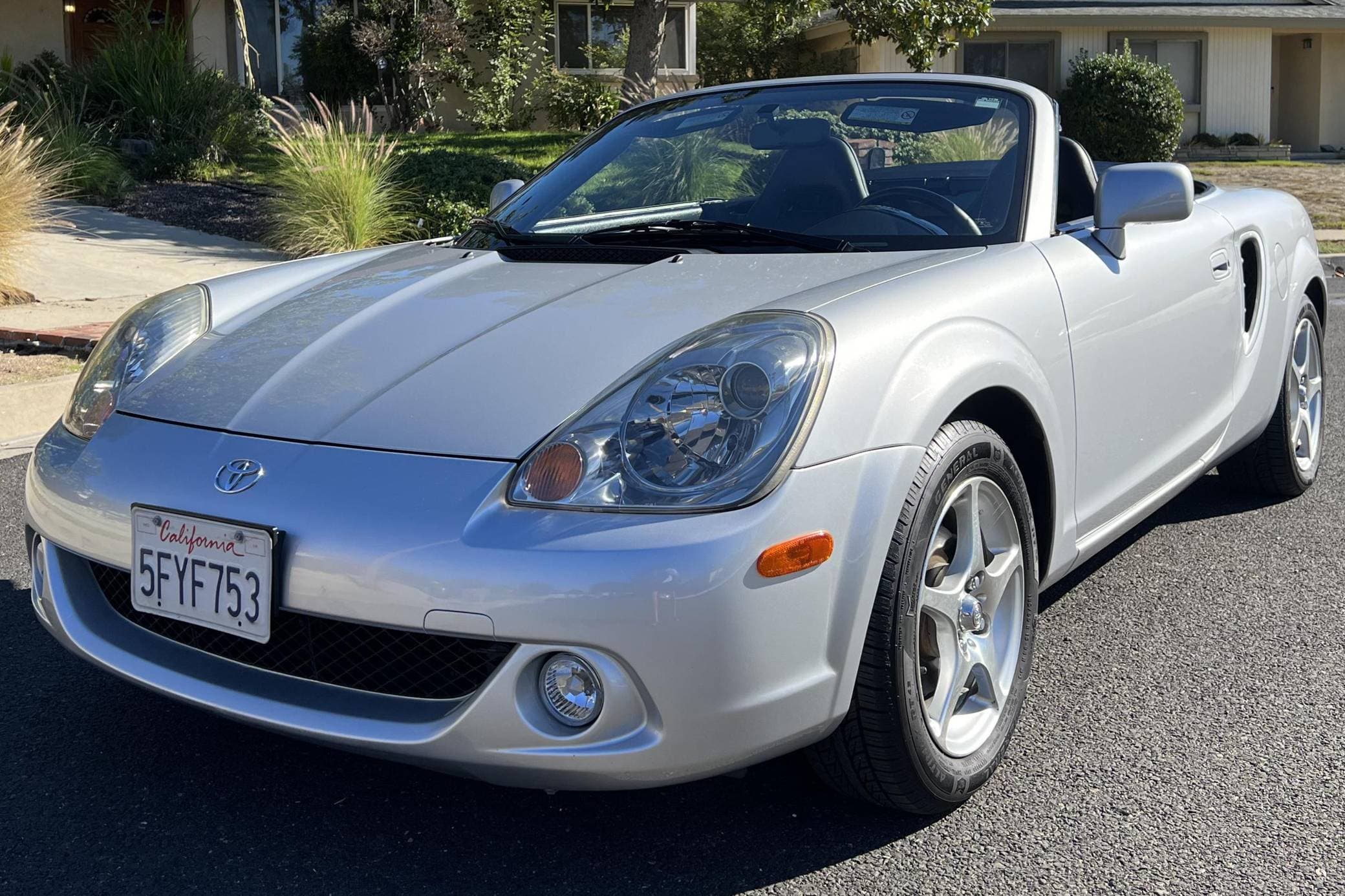 2003 Toyota MR2 Spyder sold for $14,000