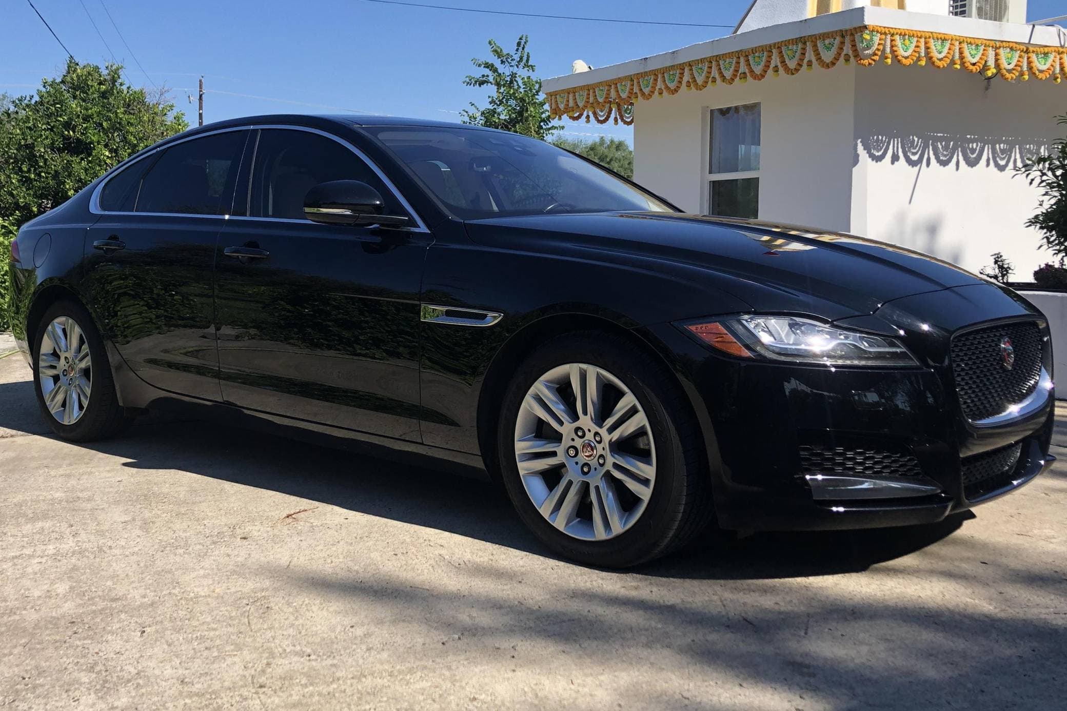 2017 Jaguar XF sold for $23,250