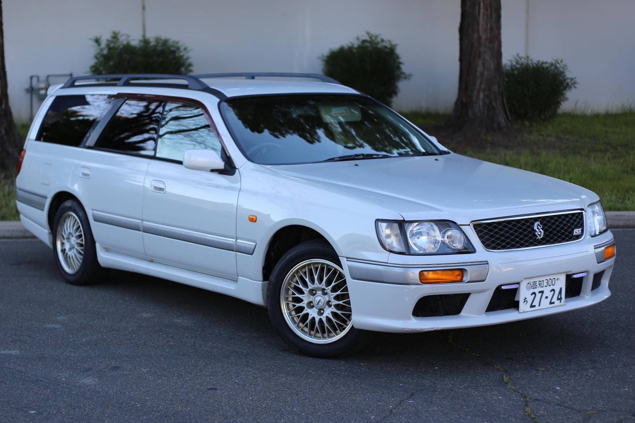 1998 Nissan Stagea sold for $12,456